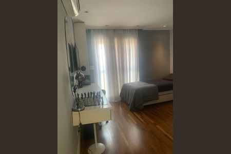Foto 14 de casa à venda com 4 quartos, 307m² em Vila Gumercindo, São Paulo