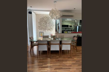 Foto 05 de casa à venda com 4 quartos, 307m² em Vila Gumercindo, São Paulo