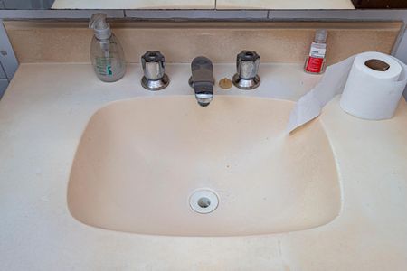 Casa para alugar com 100m², 2 quartos e 2 vagas Casa para alugar com 100m², 2 quartos e 2 vagasBanheiro suite