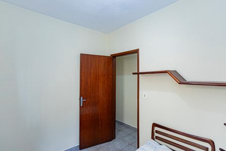 Casa para alugar com 100m², 2 quartos e 2 vagas Casa para alugar com 100m², 2 quartos e 2 vagasQuarto