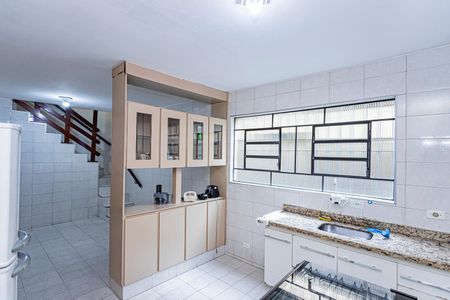 Casa para alugar com 100m², 2 quartos e 2 vagas Casa para alugar com 100m², 2 quartos e 2 vagasCopa e cozinha
