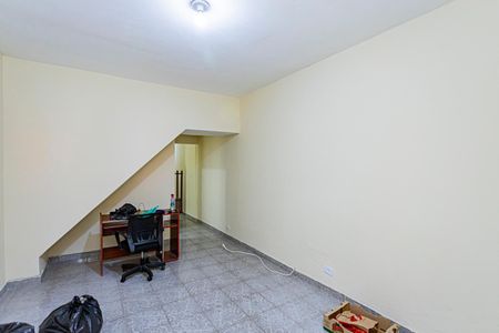 Casa para alugar com 100m², 2 quartos e 2 vagas Casa para alugar com 100m², 2 quartos e 2 vagasSala