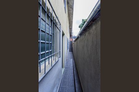 Casa para alugar com 100m², 2 quartos e 2 vagas Casa para alugar com 100m², 2 quartos e 2 vagasCorredor