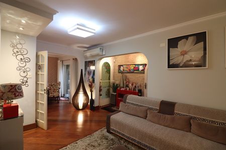 Casa à venda com 153m², 2 quartos e 2 vagasSala 