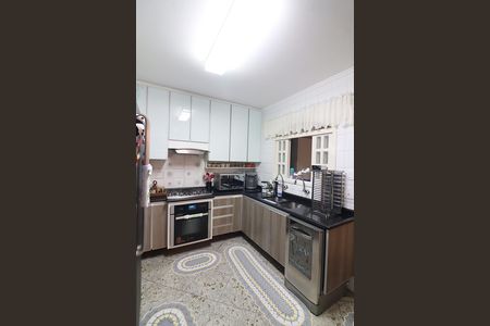 Casa à venda com 153m², 2 quartos e 2 vagasCozinha 