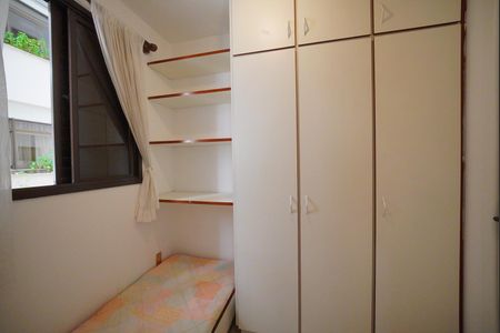 Apartamento para alugar com 170m², 4 quartos e 2 vagasQuarto de serviço 