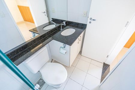 Apartamento à venda com 160m², 3 quartos e 3 vagas Apartamento à venda com 160m², 3 quartos e 3 vagasBanheiro da Suíte