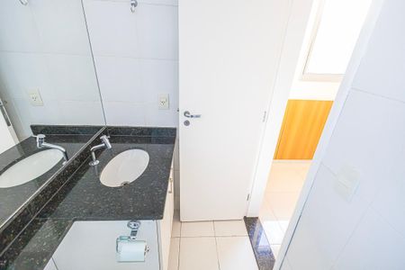 Apartamento à venda com 160m², 3 quartos e 3 vagas Apartamento à venda com 160m², 3 quartos e 3 vagasBanheiro da Suíte