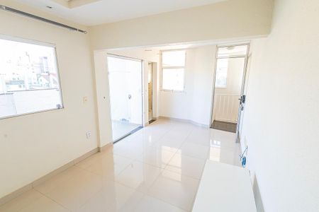 Apartamento à venda com 160m², 3 quartos e 3 vagas Apartamento à venda com 160m², 3 quartos e 3 vagasSala cobertura