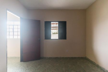 Quarto de casa para alugar com 1 quarto, 48m² em Jardim Santos Dumont, Mogi das Cruzes