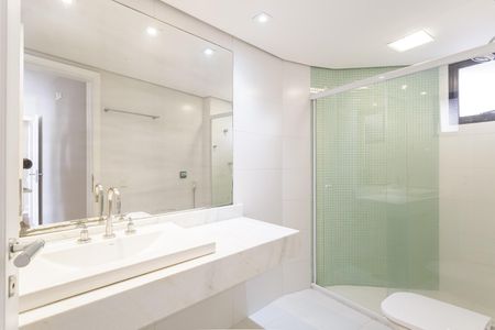 Apartamento à venda com 113m², 3 quartos e 2 vagasBanheiro da Suíte