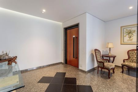 Apartamento à venda com 113m², 3 quartos e 2 vagasHall social