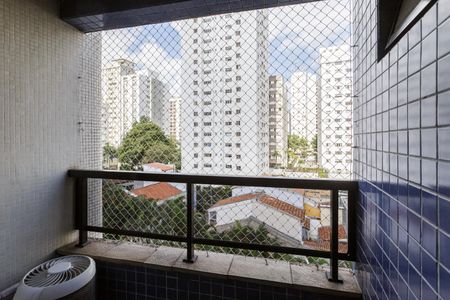 Apartamento à venda com 113m², 3 quartos e 2 vagasVaranda
