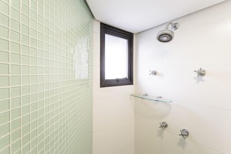 Apartamento à venda com 113m², 3 quartos e 2 vagasBanheiro da Suíte