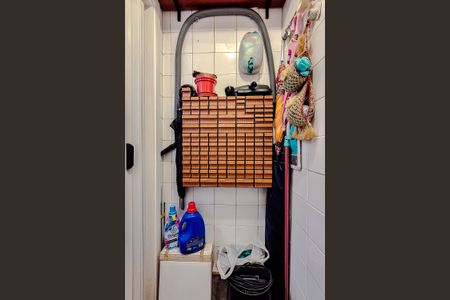 Apartamento à venda com 85m², 2 quartos e 1 vagaBanheiro de serviço