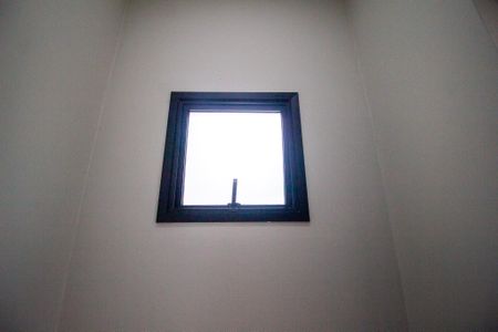 Casa de condomínio para alugar com 174m², 3 quartos e 2 vagasBanheiro de serviço