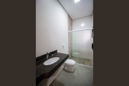 Casa de condomínio para alugar com 174m², 3 quartos e 2 vagasBanheiro da Suíte 3