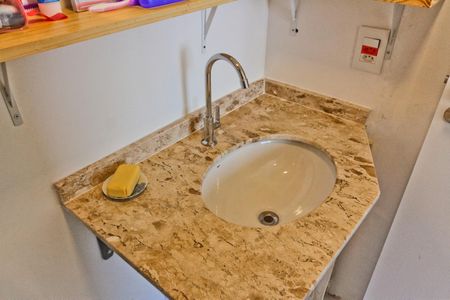Apartamento à venda com 82m², 2 quartos e 1 vagaBanheiro da Suíte 1