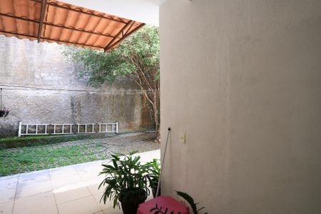 Casa para alugar com 300m², 3 quartos e 1 vaga Casa para alugar com 300m², 3 quartos e 1 vagaÁrea de Serviço