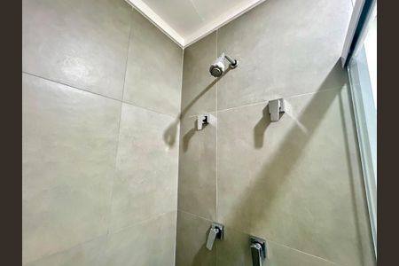 Apartamento à venda com 96m², 2 quartos e 2 vagasBanheiro 1