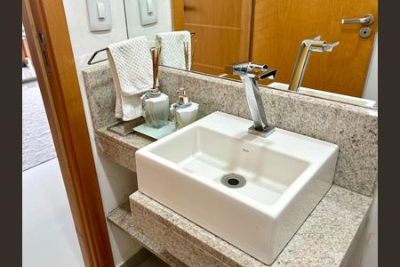 Apartamento à venda com 96m², 2 quartos e 2 vagasLavabo