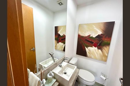 Apartamento à venda com 96m², 2 quartos e 2 vagasLavabo