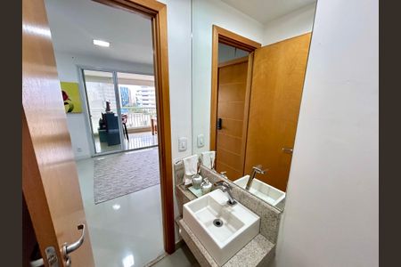Apartamento à venda com 96m², 2 quartos e 2 vagasLavabo