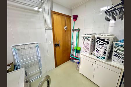 Apartamento à venda com 96m², 2 quartos e 2 vagasÁrea de Serviço