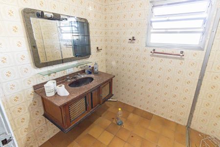 Apartamento à venda com 74m², 2 quartos e sem vaga Apartamento à venda com 74m², 2 quartos e sem vagaBanheiro