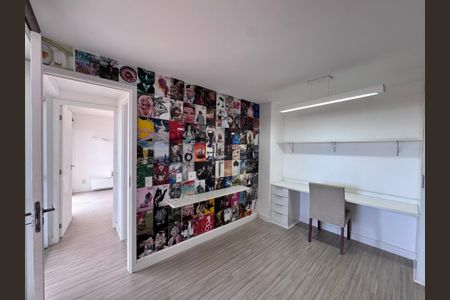 Apartamento para alugar com 250m², 4 quartos e 2 vagasEscritório (Segundo Andar)