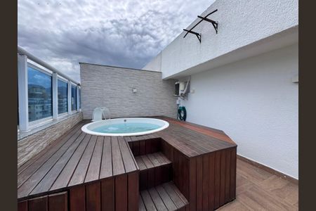 Apartamento para alugar com 250m², 4 quartos e 2 vagasTerraço