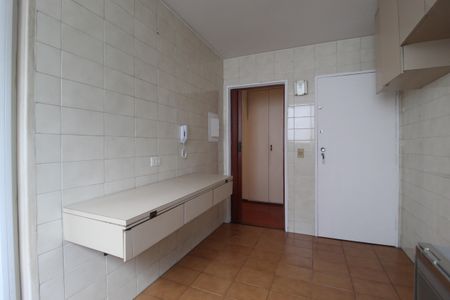 Apartamento para alugar com 75m², 2 quartos e 1 vagaCozinha