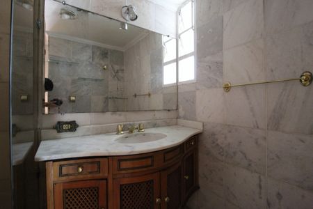 Apartamento para alugar com 75m², 2 quartos e 1 vagaBanheiro