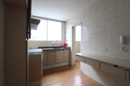 Apartamento para alugar com 75m², 2 quartos e 1 vagaCozinha