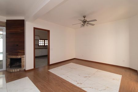 Sala de casa à venda com 4 quartos, 234m² em Tristeza, Porto Alegre