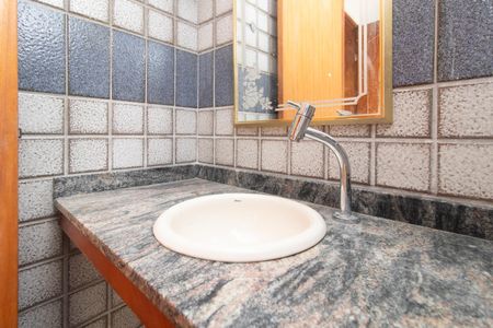 Casa à venda com 234m², 4 quartos e 2 vagasLavabo