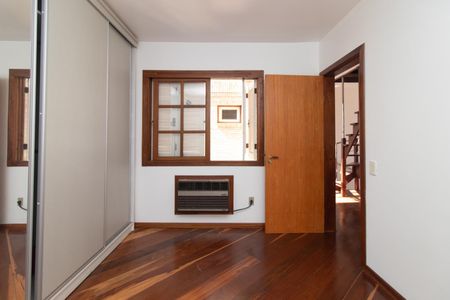 Casa à venda com 234m², 4 quartos e 2 vagasQuarto 1