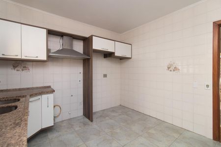 Casa à venda com 234m², 4 quartos e 2 vagasCozinha