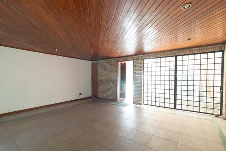 Casa à venda com 234m², 4 quartos e 2 vagasGaragem