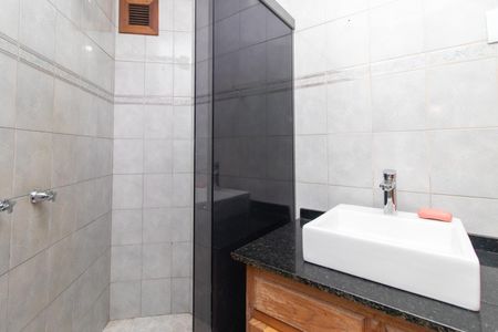 Casa à venda com 234m², 4 quartos e 2 vagasBanheiro Social