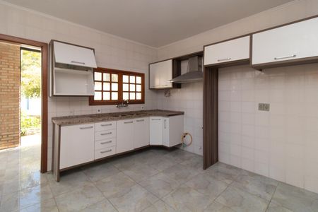 Casa à venda com 234m², 4 quartos e 2 vagasCozinha