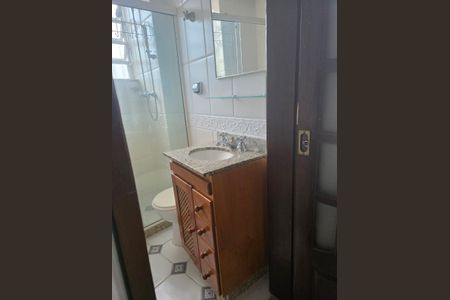 Apartamento à venda com 72m², 2 quartos e 1 vagaBanheiro 
