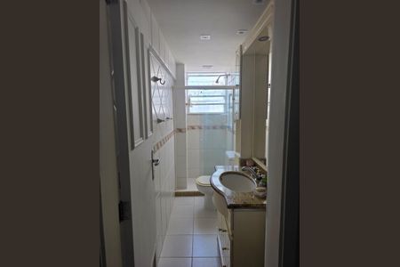 Apartamento à venda com 72m², 2 quartos e 1 vagaBanheiro 