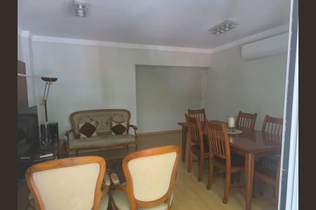 Apartamento à venda com 72m², 2 quartos e 1 vagaSala