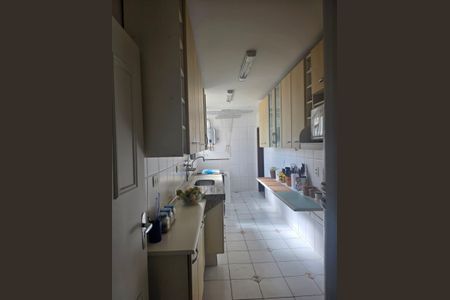 Apartamento à venda com 72m², 2 quartos e 1 vagaCozinha