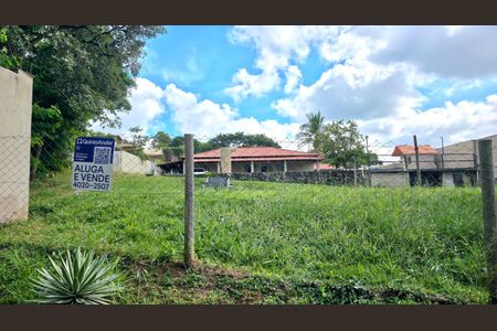 Casa de condomínio à venda com 244m², 3 quartos e 4 vagas