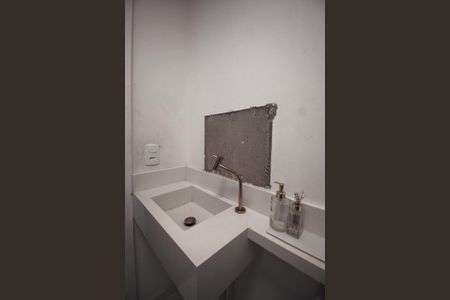 Apartamento à venda com 29m², 2 quartos e sem vagaBanheiro