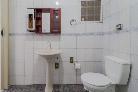 Casa para alugar com 54m², 2 quartos e 1 vagaBanheiro social