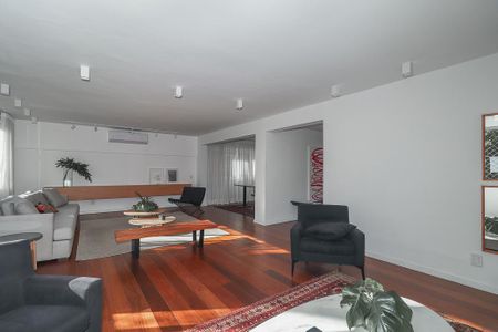 Apartamento para alugar com 330m², 3 quartos e 2 vagasSala