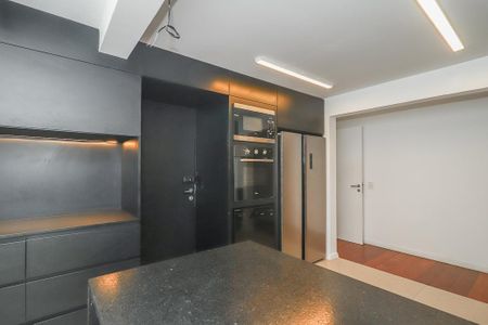 Apartamento para alugar com 330m², 3 quartos e 2 vagasCozinha